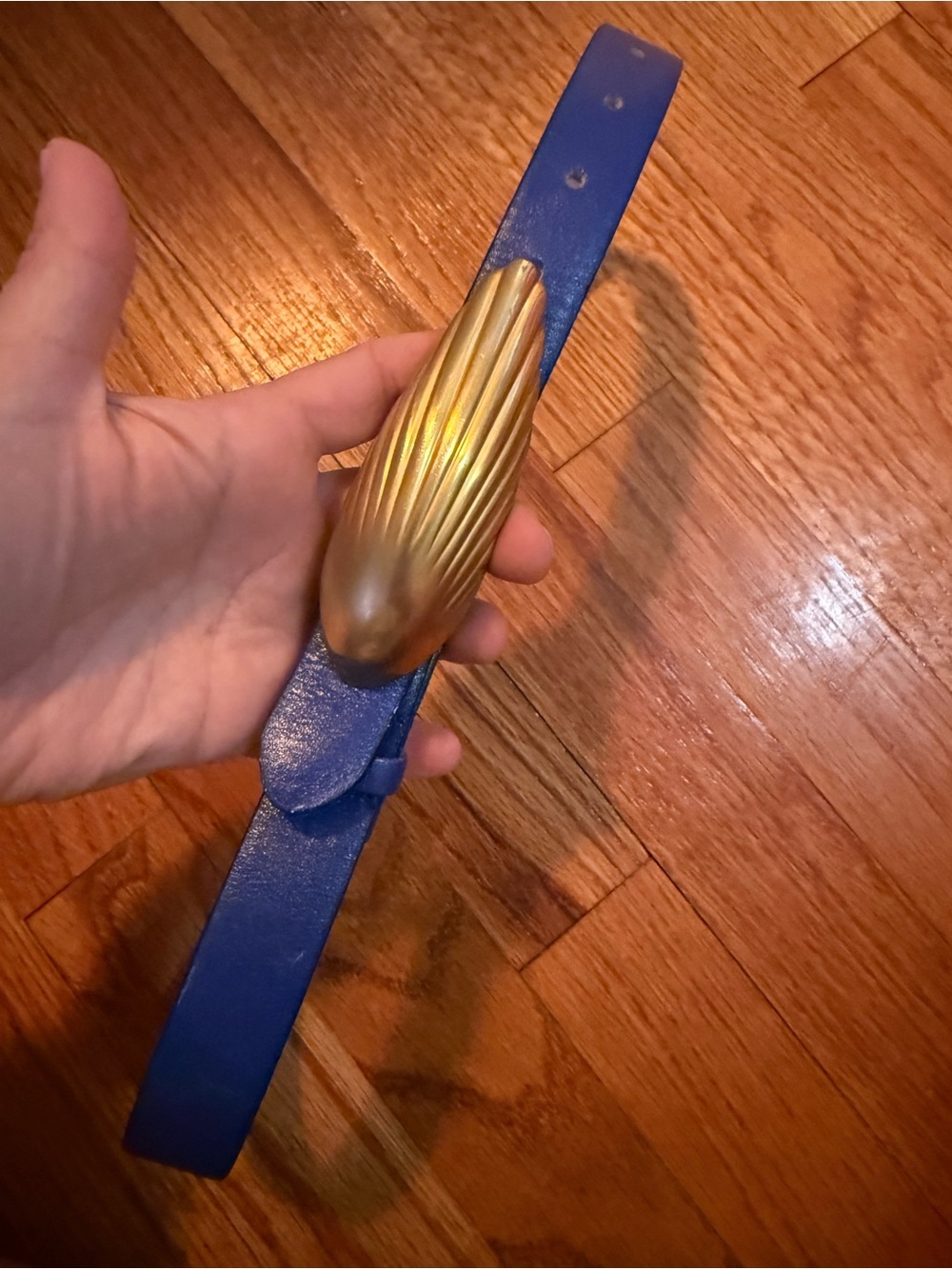 Vintage Royal Blue belt leather strap gold-toned seashell-shaped buckle